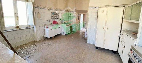 10 rooms Apartment in Foggia, Italy No. 199003 36