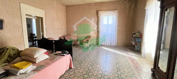 10 rooms Apartment in Foggia, Italy No. 199003 16