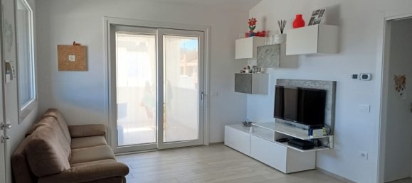 3 bedrooms House in Mondolfo, Italy No. 372809 3