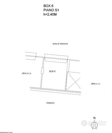 21m² Garage in Rome, Italy No. 251807