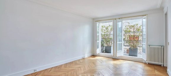 4 bedrooms Duplex in Paris, France No. 182706 7