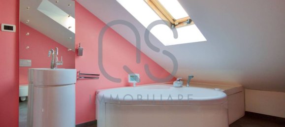 3 bedrooms Penthouse in Turin, Italy No. 293639 28