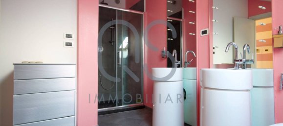 3 bedrooms Penthouse in Turin, Italy No. 293639 29