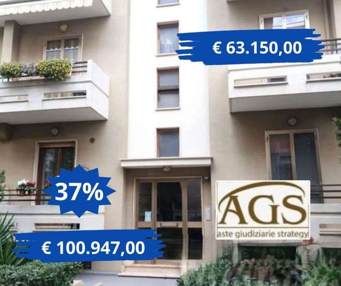 5 bedrooms Apartment in Acquaviva delle Fonti, Italy No. 363681