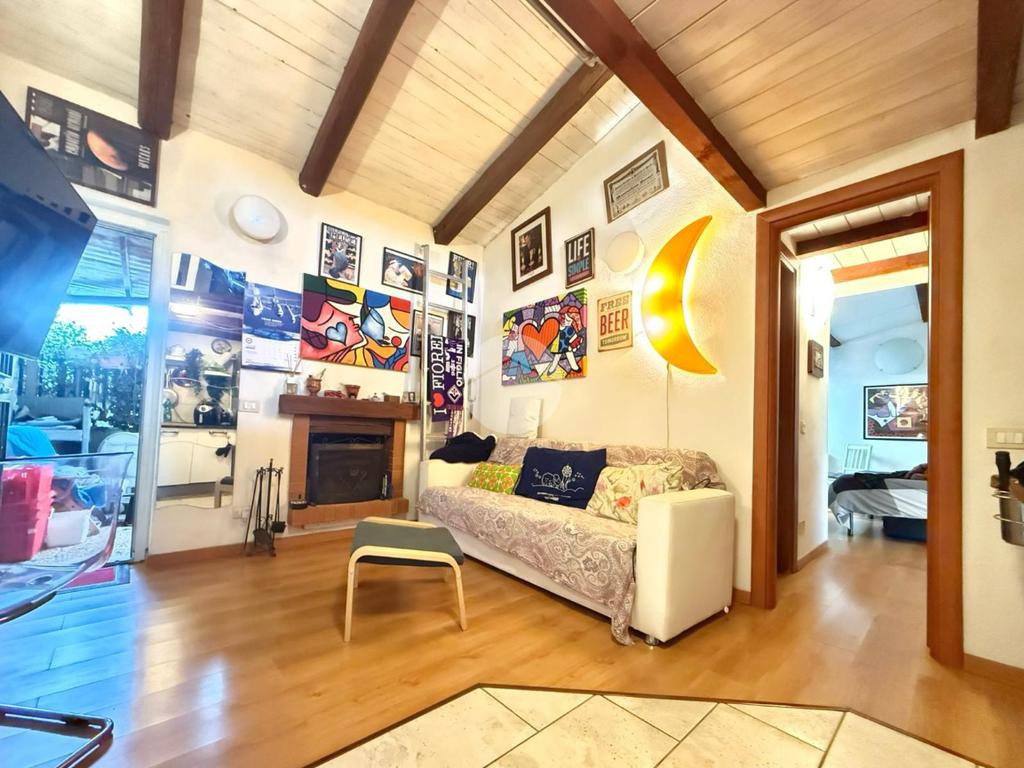 1 bedroom Villa in Rome, Italy No. 109241