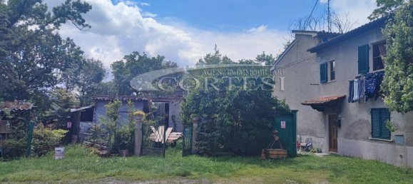 5 rooms Apartment in Sansepolcro, Italy No. 25505 7