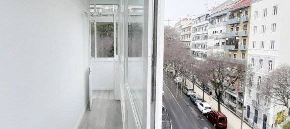 1 bedroom Apartment in Lisbon, Portugal No. 153038 2