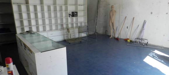 1 room Commercial property in Rome, Italy No. 192858 4