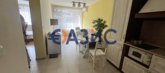 2 Schlafzimmer Wohnung in Pomorie, Bulgaria, Nr. 749 7