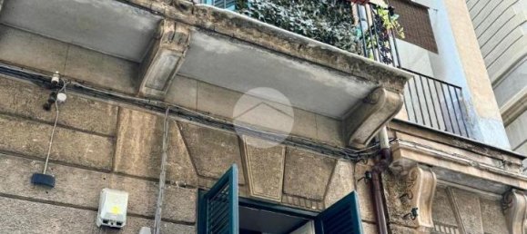 5 rooms Apartment in Palermo, Italy No. 140008 4