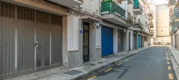 98m² Commercial property in Granada, Spain No. 181192 2