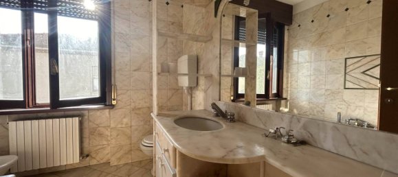 3 bedrooms Villa in Caorso, Italy No. 216848 3