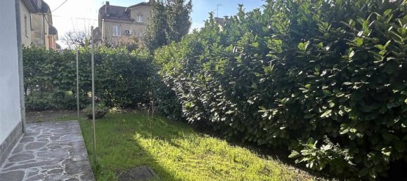 3 bedrooms Villa in Caorso, Italy No. 216848 2