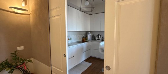 Квартира с 5 комнатами в Альба, Италия № 290846 13