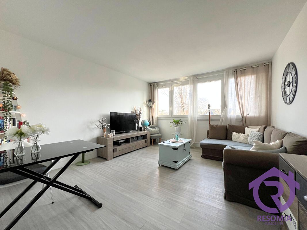Apartamento T2 em Viry-Chatillon, France N.º 170604
