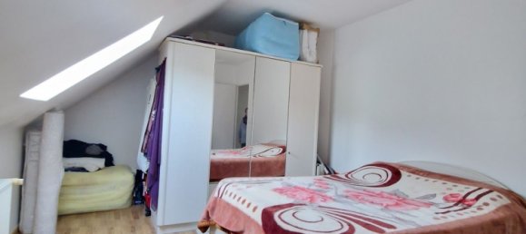 5 bedrooms House in Gien, France No. 210585 17