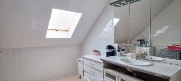 5 bedrooms House in Gien, France No. 210585 15