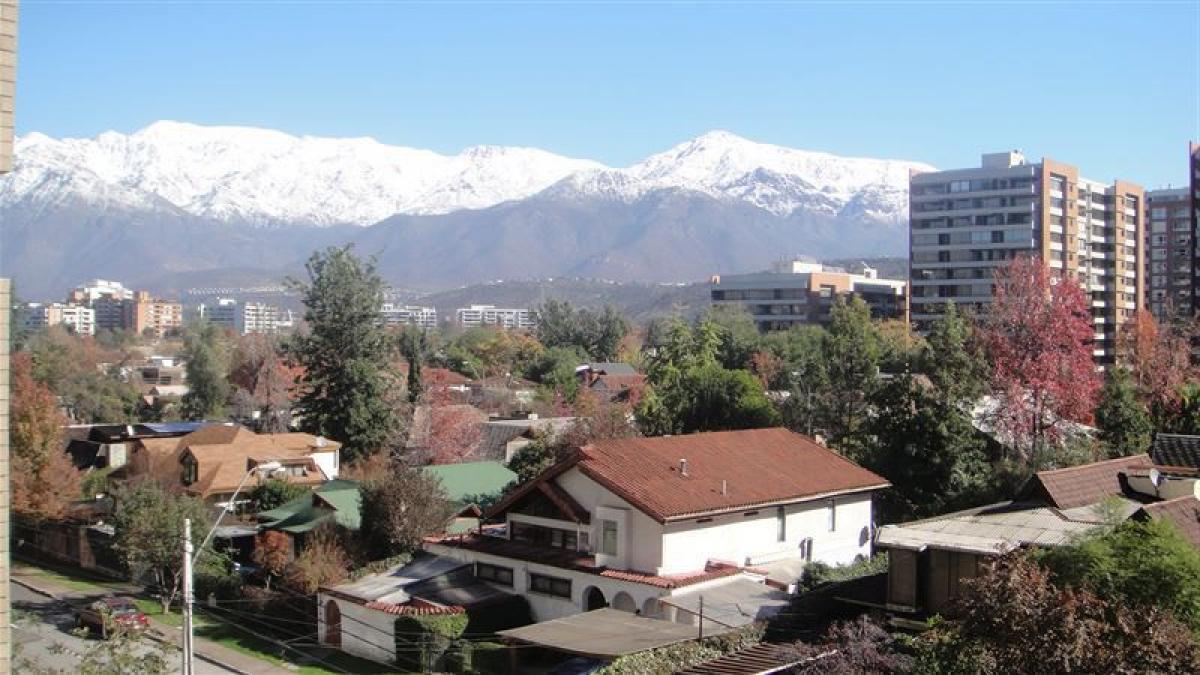 4 bedrooms Apartment in Santiago, Chile No. 4066