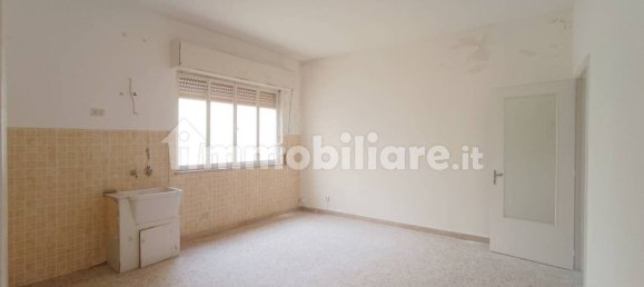 2 Schlafzimmer Wohnung in Augusta, Italy, Nr. 49000 18