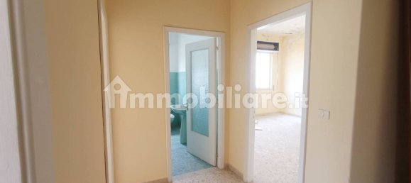 2 Schlafzimmer Wohnung in Augusta, Italy, Nr. 49000 7