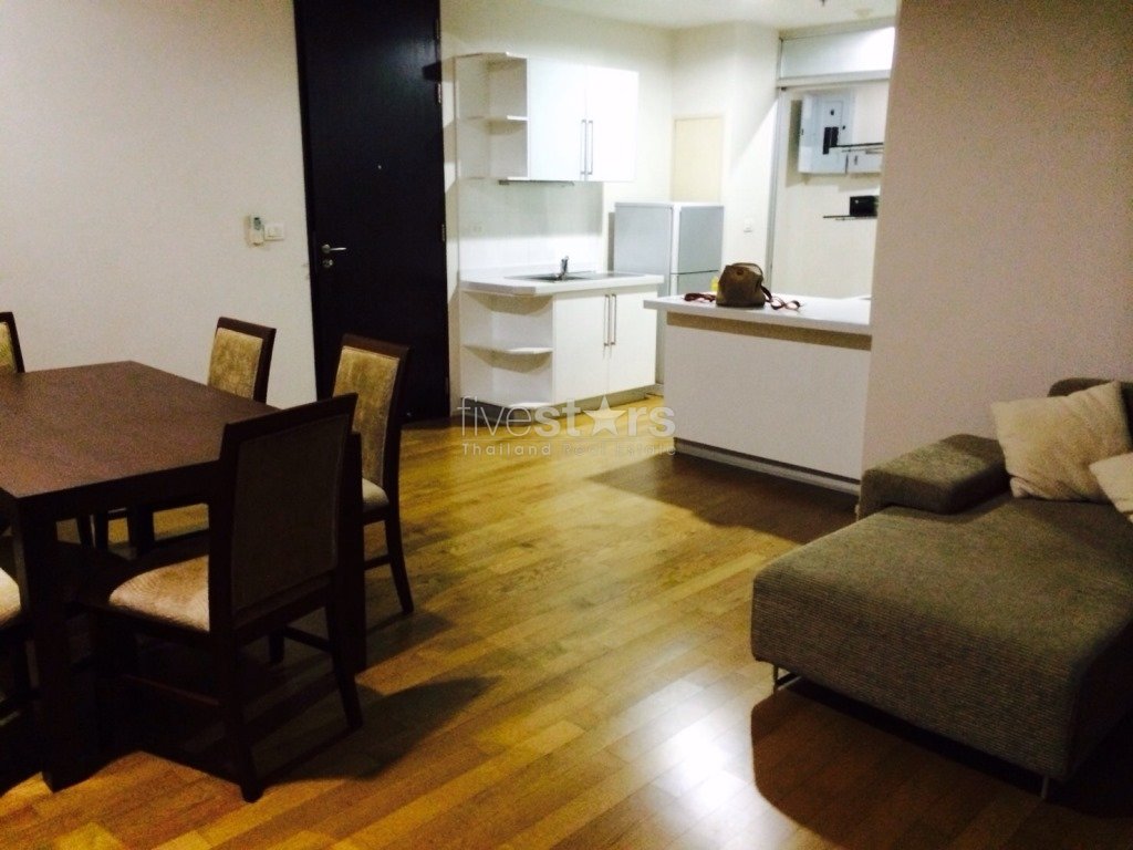 2 bedrooms Condo in Bangkok, Thailand No. 7609