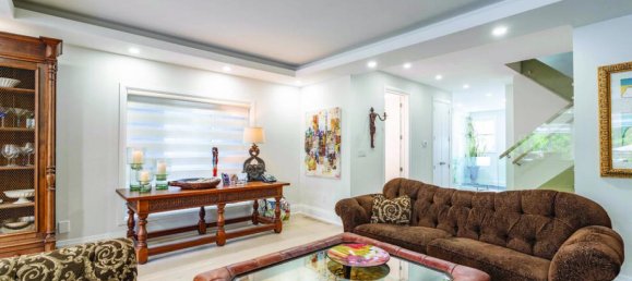 4 bedrooms House in Mississauga, Canada No. 352 11