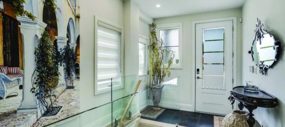 4 bedrooms House in Mississauga, Canada No. 352 7