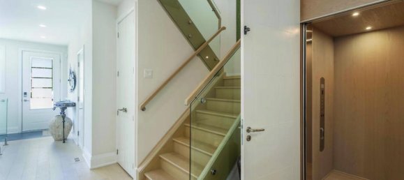 4 bedrooms House in Mississauga, Canada No. 352 8