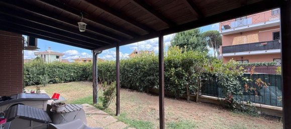 3 rooms Apartment in Mentana, Italy No. 279998 8