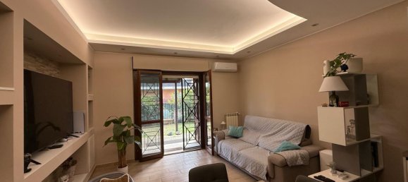 3 rooms Apartment in Mentana, Italy No. 279998 6