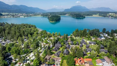  قطعة أرض في Finkenstein am Faaker See, Austria رقم 55860