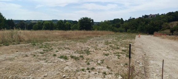 Grundstück in Touvre, France 322m², Nr. 310901 2