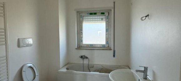 4 rooms Apartment in Lamezia Terme, Italy No. 37344 4