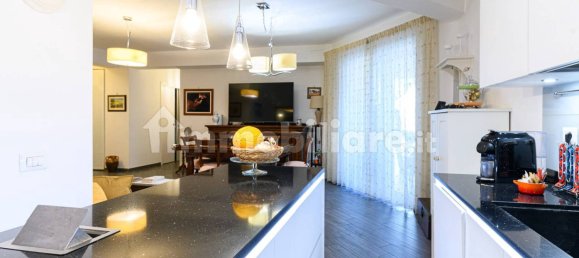 Квартира с 2 спальнями в Рим, Италия № 320193 6