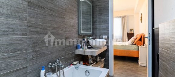 Квартира с 2 спальнями в Рим, Италия № 320193 15