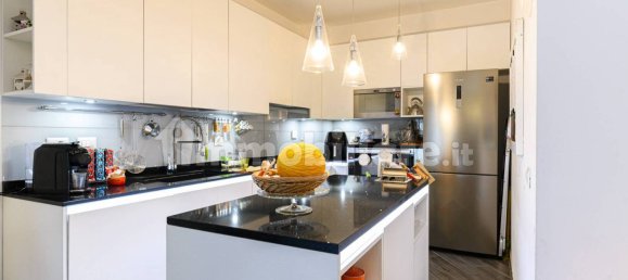 Квартира с 2 спальнями в Рим, Италия № 320193 5