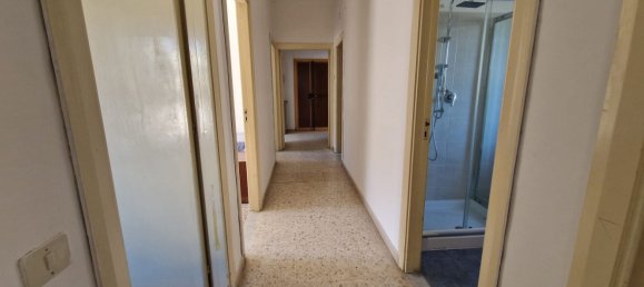 4 rooms Apartment in Isernia, Italy No. 29119 18