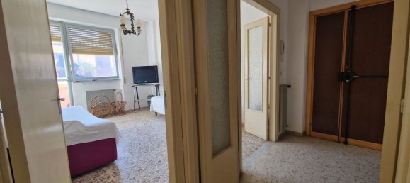 4 rooms Apartment in Isernia, Italy No. 29119 9
