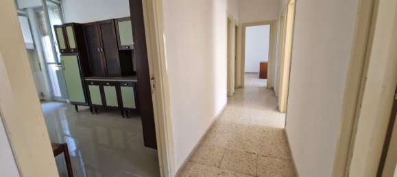 4 rooms Apartment in Isernia, Italy No. 29119 8