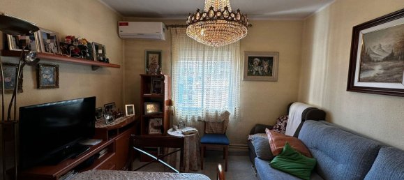 3 bedrooms Apartment in Lleida, Spain No. 160365 3