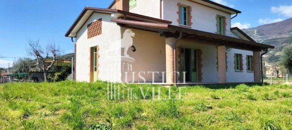 5-Zimmer Villa in Pietrasanta, Italy, Nr. 168877 2