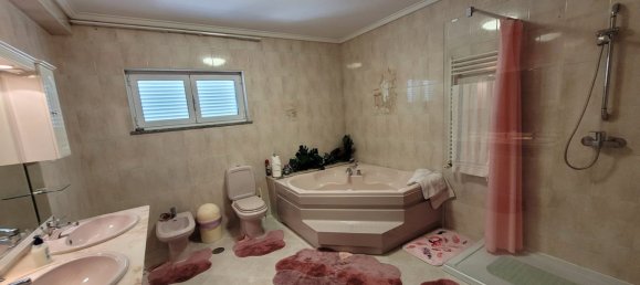 5 bedrooms House in Oliveirinha, Portugal No. 135375 15