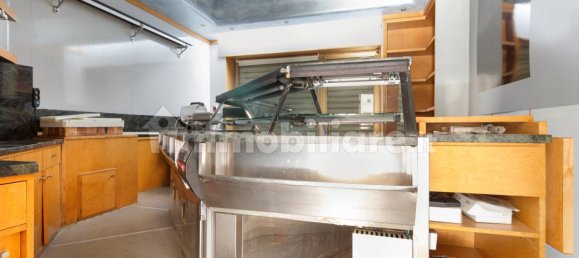 2 rooms Commercial property in Usmate Velate, Italy No. 312193 7