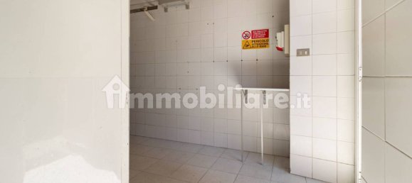 2 rooms Commercial property in Usmate Velate, Italy No. 312193 19