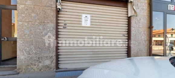 2 rooms Commercial property in Usmate Velate, Italy No. 312193 27