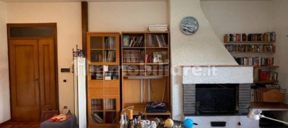 Apartamento de 2 dormitorios en Rieti, Italy No. 331091 3