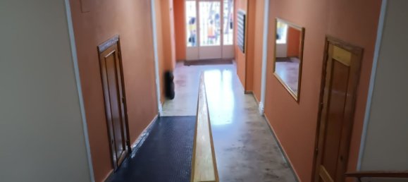 Apartamento de 2 dormitorios en Valdepenas, Spain No. 136555 22