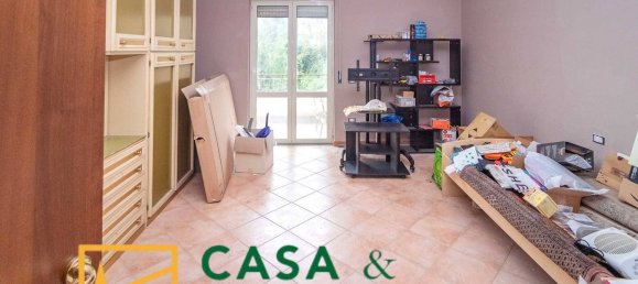 Apartamento de 4 dormitorios en Vairano Patenora, Italy No. 325661 3