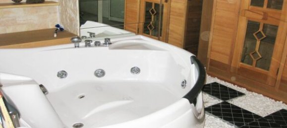 Apartamento de 3 dormitorios en Tay Ho, Vietnam No. 6153 5