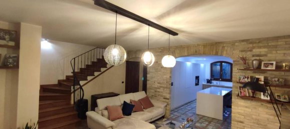 8 rooms Villa in Morro d'Oro, Italy No. 26769 10